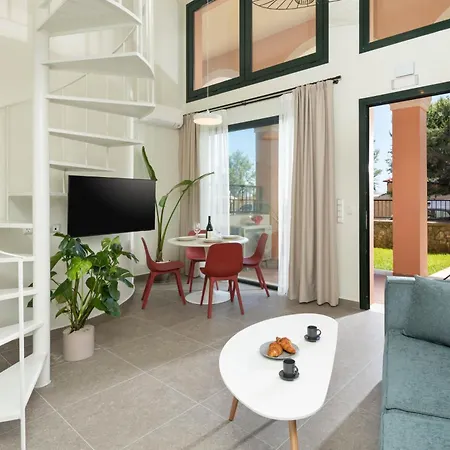 Casa del Mar-Mon Repo Beachfront Apt near Airport *